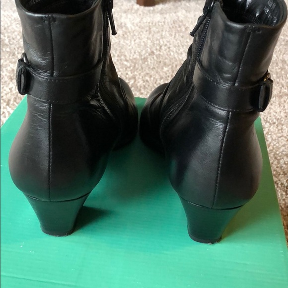 Clarks Black Booties - Picture 4 of 6